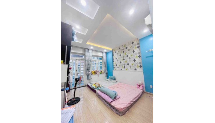 Ngộp Giảm Sốc 1.8 Tỷ Bán nhà HẺM XE HƠI 4 TẦNG 84m2_4/6x18m chỉ 8.6 tỷ Gần Gigamall Phạm Văn Đồng Hiệp Bình Chánh Thủ Đức